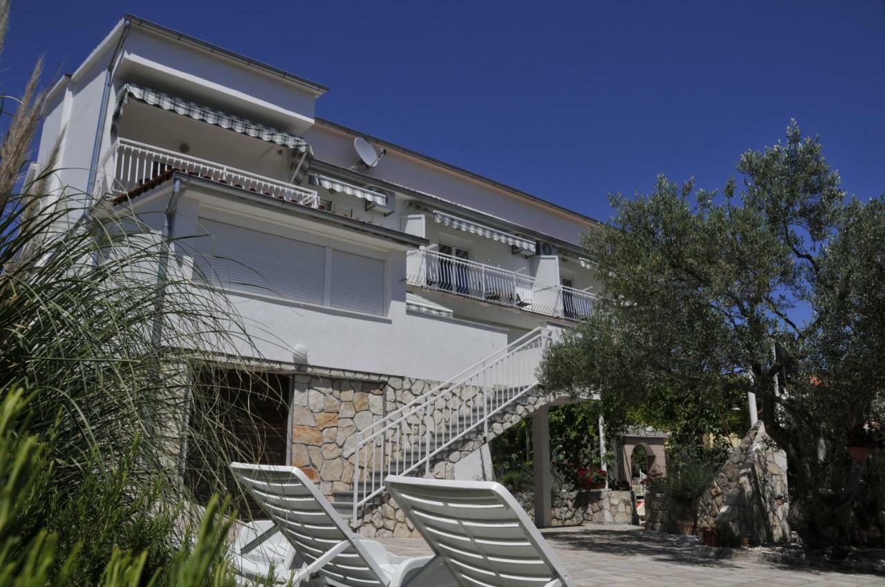 Apartments Antea & Magdalena Pirovac Exterior foto